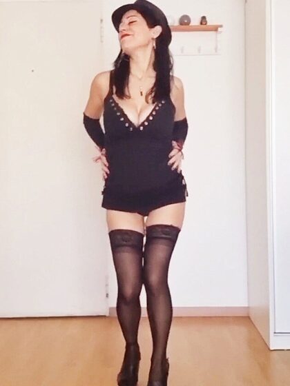 Sensual Tango Dancer nude leaks