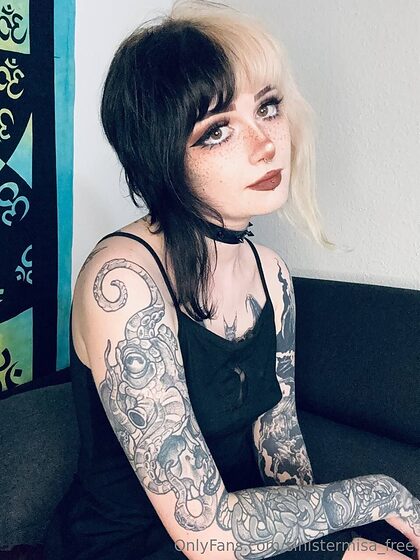 sinistermisa free nude leaks
