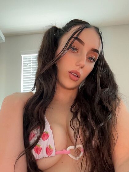 skybabygirlxo nude leaks