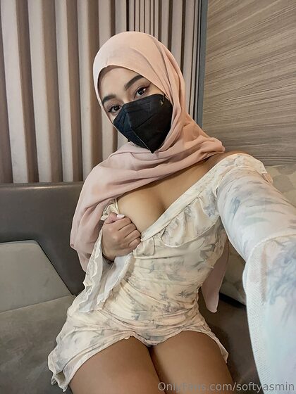 Yasmi nude leaks
