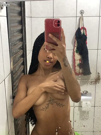 thalyne Silva