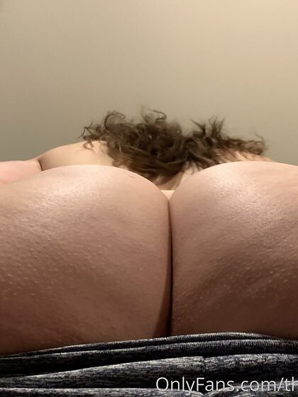 Thick Booty Quee nude leaks