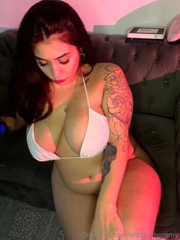 Aldana Preggo Momm / aldana.mommy nude photo #8