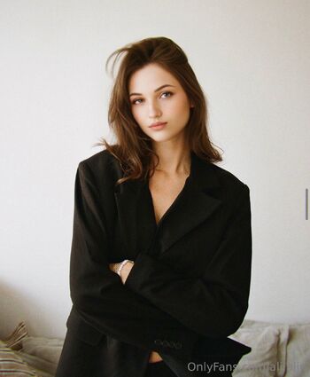Alin / ali.alin nude photo #30