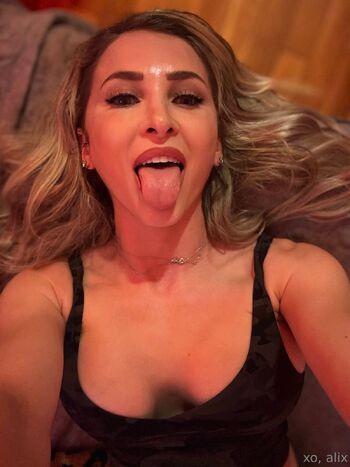 alixlynx nude photo #31