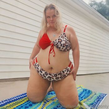 allykatonly nude photo #7