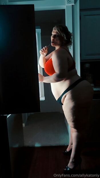 allykatonly nude photo #30