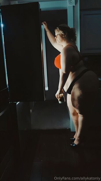 allykatonly nude photo #32