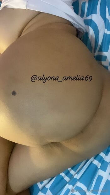 alyona_amelia69 nude photo #6