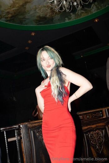 Amelie Catnip / amelie.bloom nude photo #2