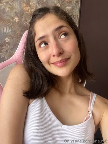 ana.m8 nude photo #28