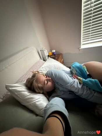 Anni / annehope nude photo #34
