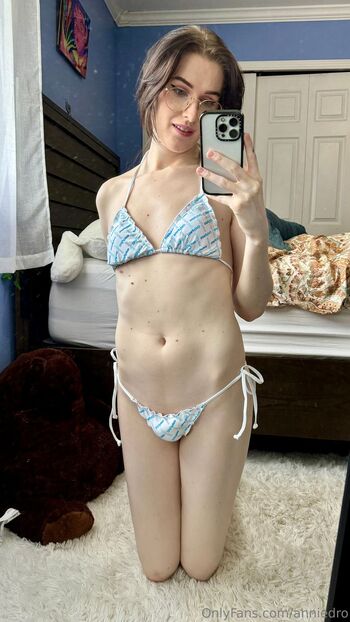 anniedro nude photo #14