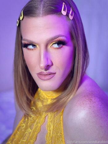 annikarabbit nude photo #13