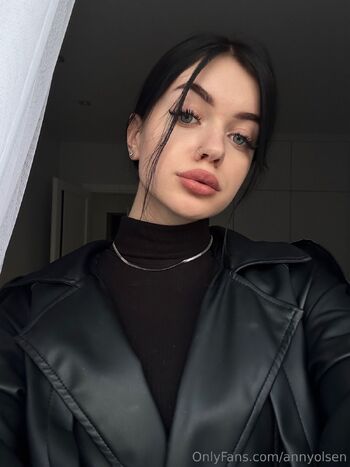 annyolsen nude photo #17