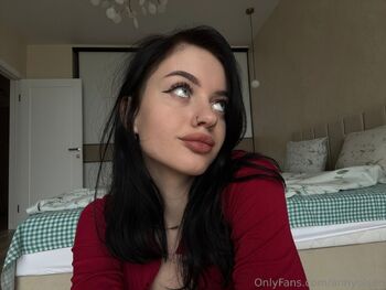 annyolsen nude photo #40