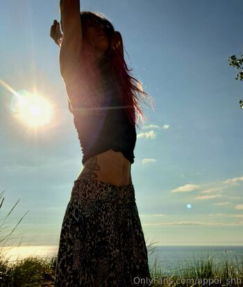 appol_shh nude photo #11
