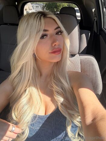 aprilhills nude photo #31