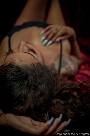 FREE Ariel / arielstripfree nude photo #9
