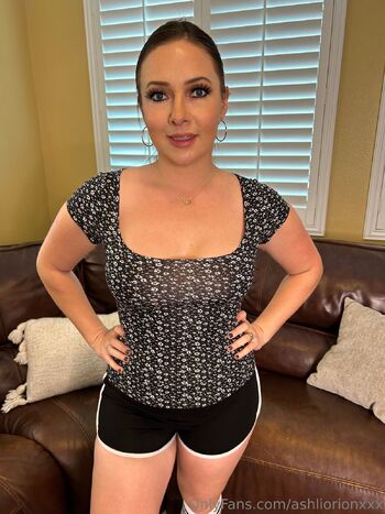 Ashli Orion FREE / ashliorionxxx nude photo #6