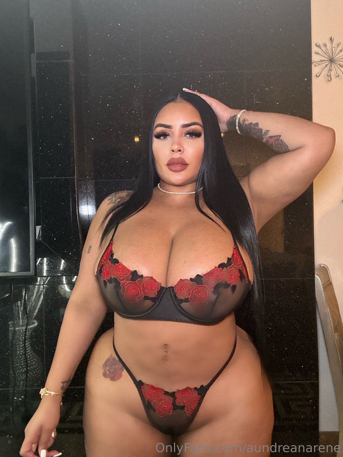BIGGEST TITS ON ONLYFANS / aundreanarene nude photo #4