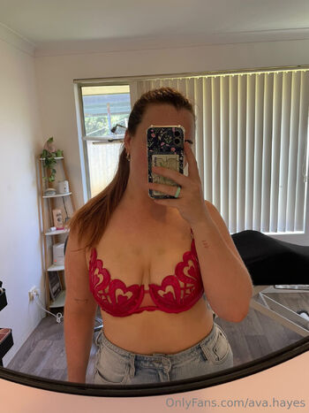 ava.hayes nude photo #9
