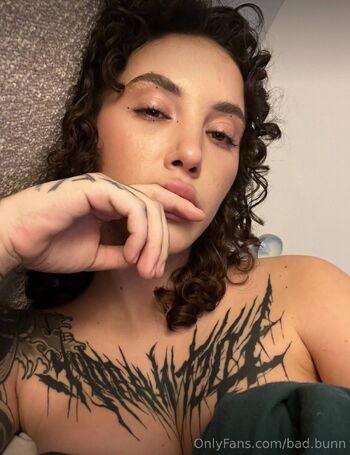 BadBunn nude photo #13