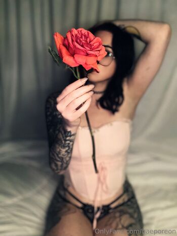 baeporeon nude photo #26
