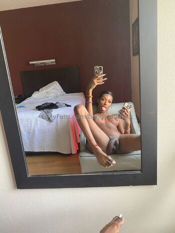 mAmi-Tiff / baggyaltiffxxx nude photo #4