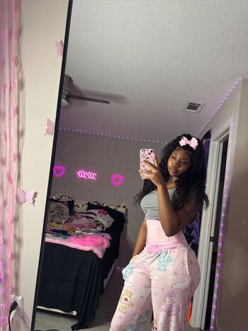 BarbieNextDoor / barbiedollaceee2 nude photo #10