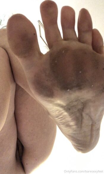 baresexyfeet nude photo #18