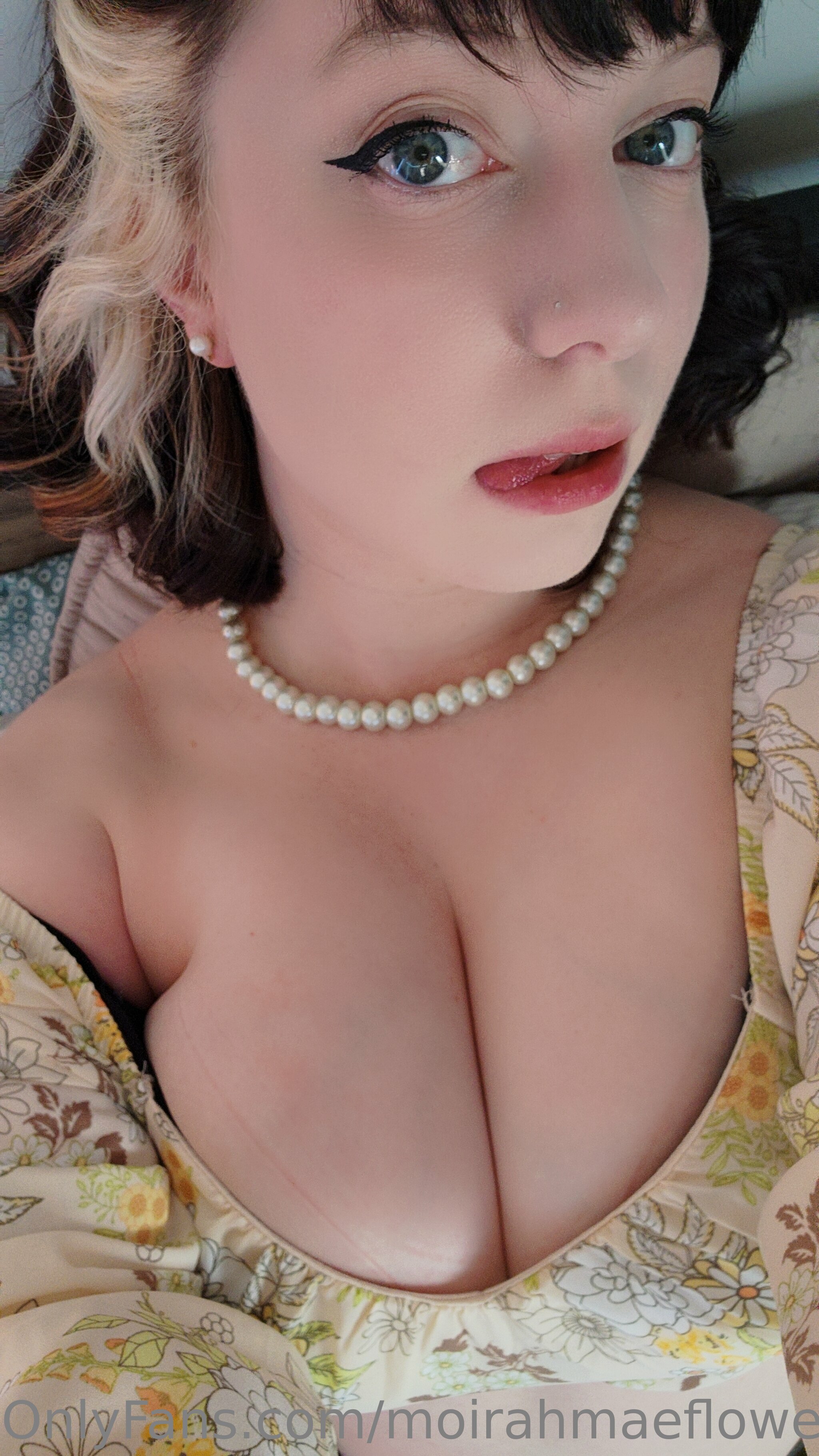 bbymaeflowers nude photo #5
