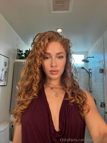 Natural Redhea / besoulfull nude photo #29