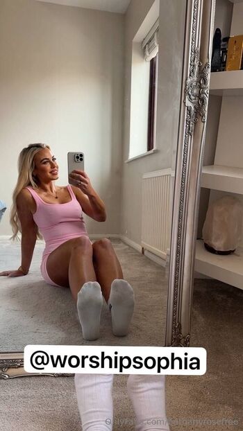 Bethany Rose Free nude photo #29