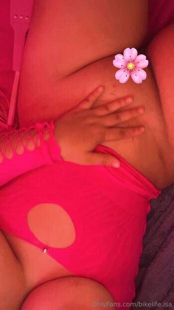 Isabela / bikelife.isa nude photo #10