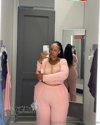 Ur Fave BBW / boujeebombshell nude photo #6
