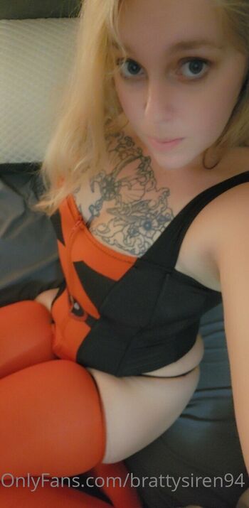 brattysiren94 nude photo #4