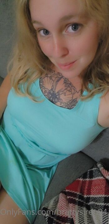 brattysiren94 nude photo #16