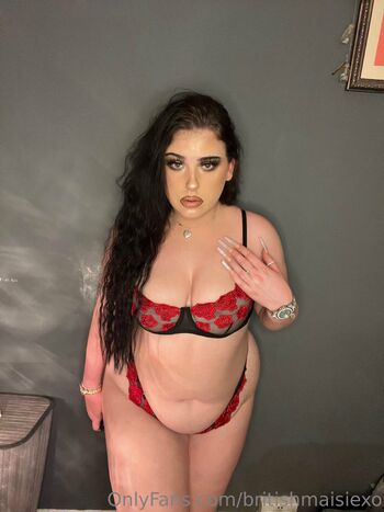 MAISIEDAYXO / britishmaisiexo nude photo #21