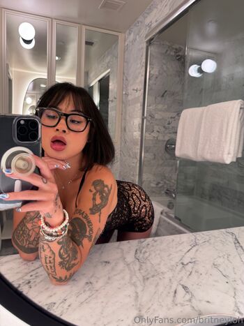 britneyloh nude photo #17
