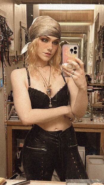 bukkitbrown nude photo #24