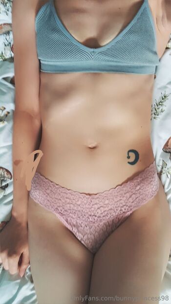 bunnyprincess98 nude photo #26
