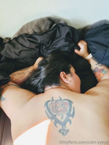 SplitTongueArtis / cain.vykos nude photo #10