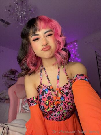 cash.bxnny nude photo #34