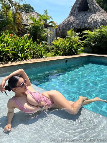 charlotte.freex nude photo #32