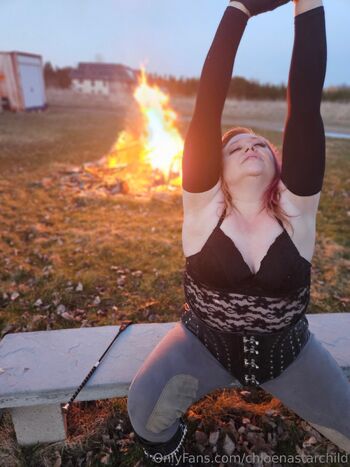 chloenastarchild nude photo #16