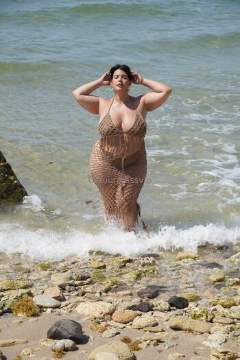 Claudia / clauurojassvip nude photo #19