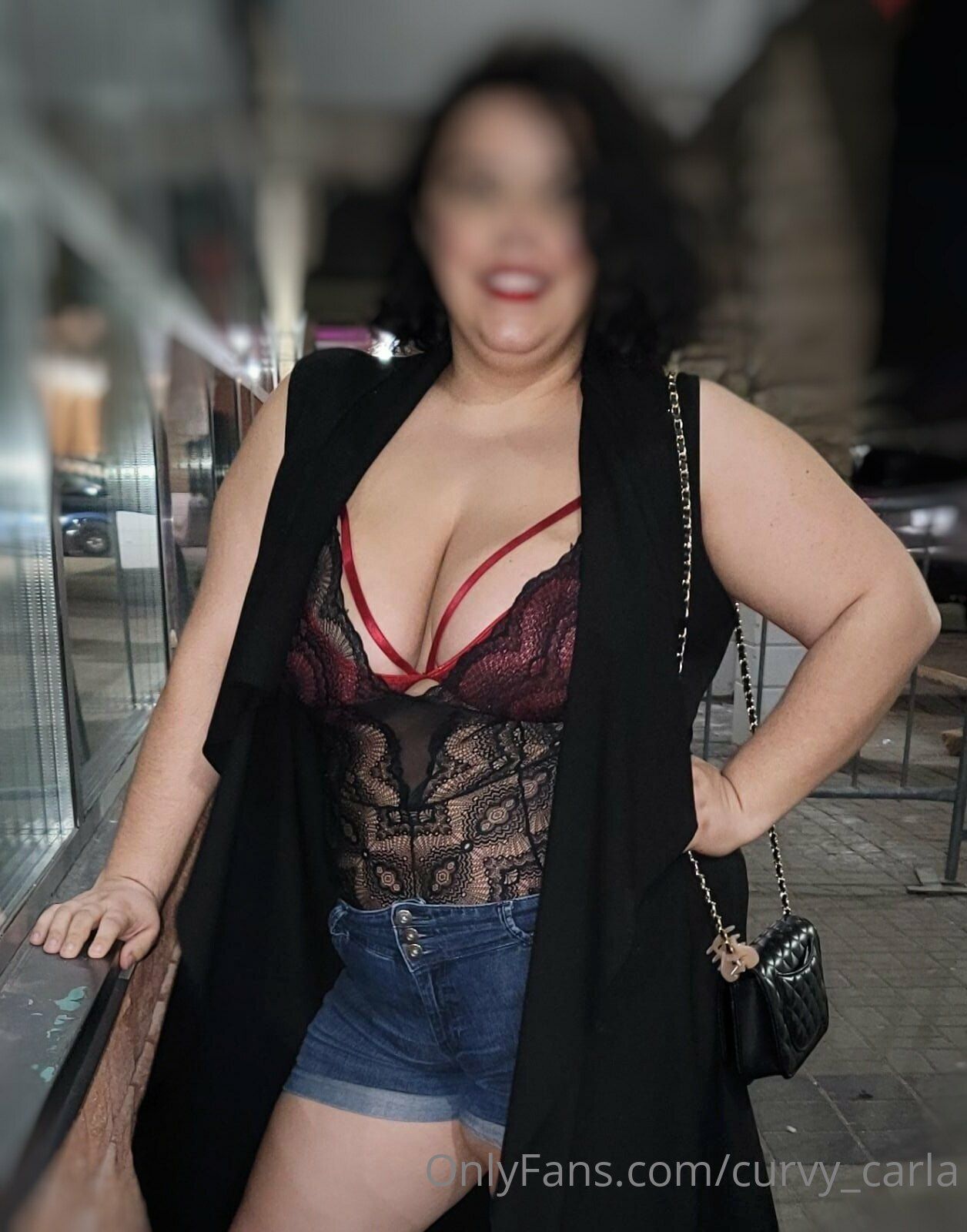 curvy.carla nude photo #8
