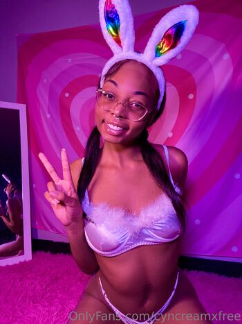 cyncreamxfree nude photo #12