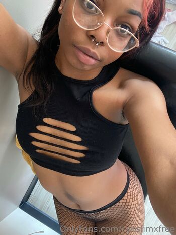 cyncreamxfree nude photo #24